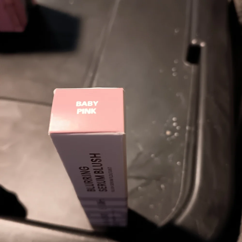 Anastasia Of Beverly Hills  Blurring Serum Blush (Baby Pink) Ispy Orament Box